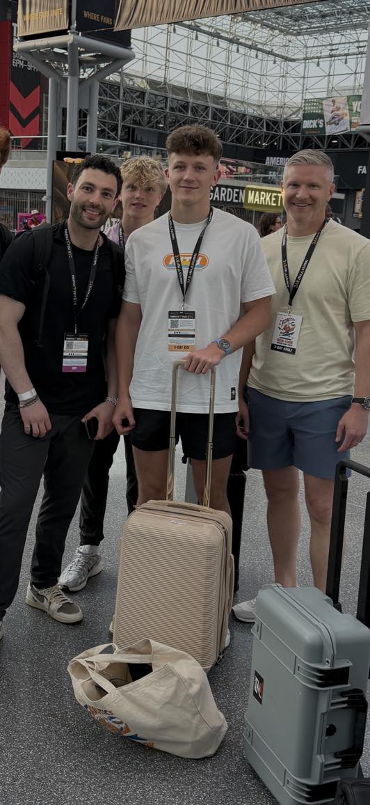 Mikey with the dad and his two sons, Braxton and Greyson, together at Fanatics Fest